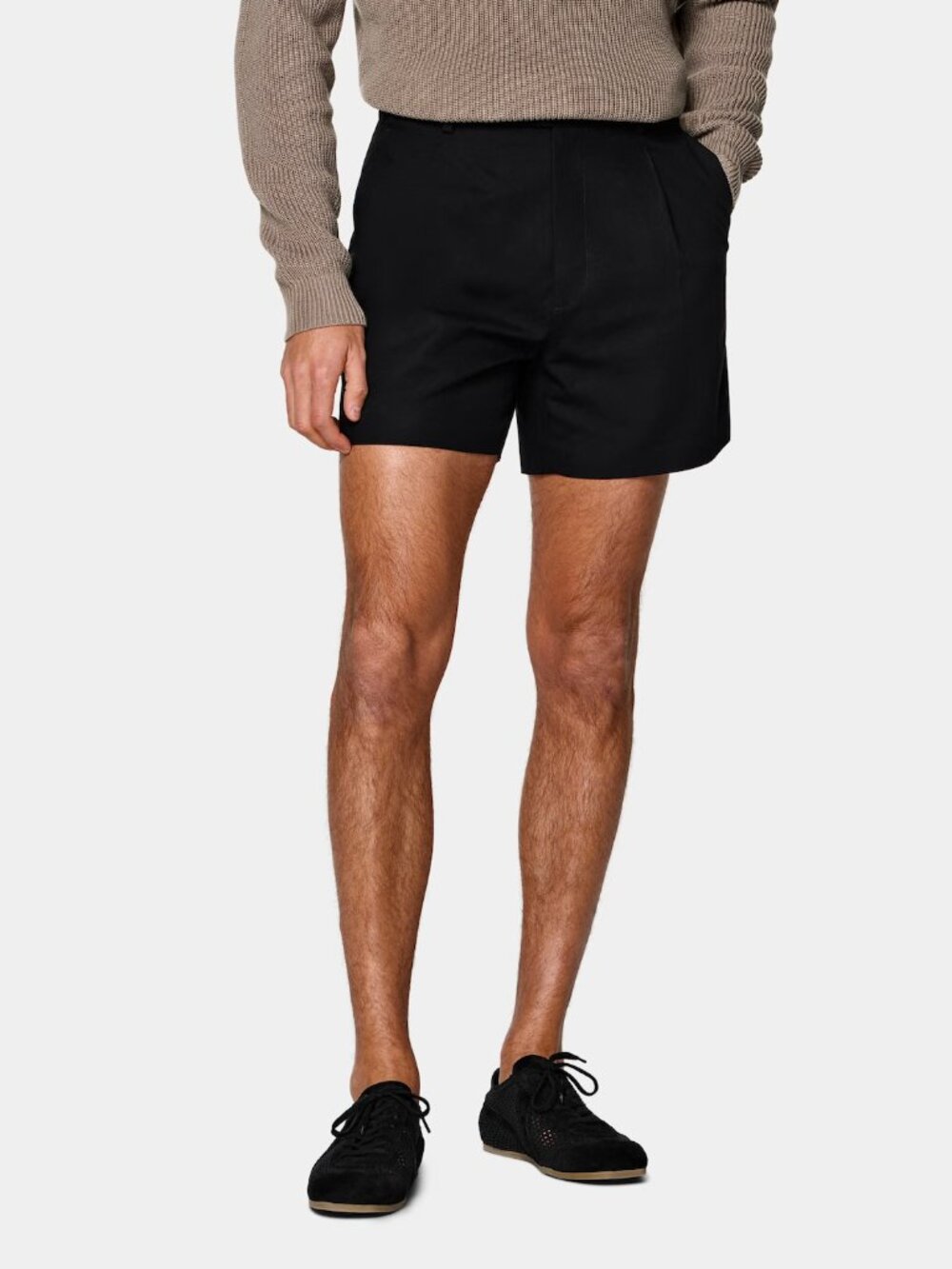 Suitsupply Black Cotton Straight Leg Shorts in W32